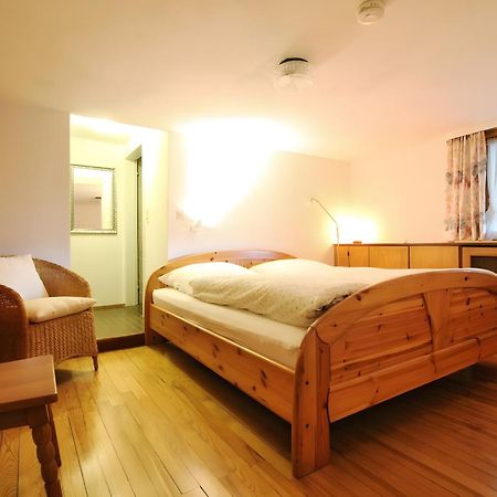 Room In Guest Room - Double Room Apple Blossom Schuttertal Kültér fotó